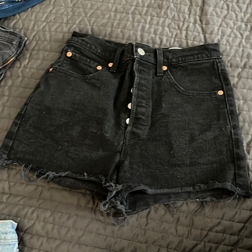 Levi Ribcage Shorts